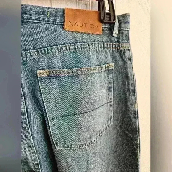 Nautica Relaxed Fit Mid-rise Straight Leg Medium Wash Jeans Size 32W x 30L EUC - Picture 7 of 12